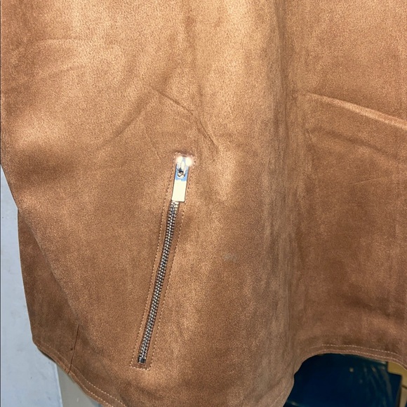 T Tahari Tan Women's Blazer - Picture 3 of 5